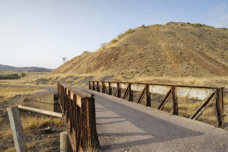 Uno de los puentes de hierro de Puertollano
