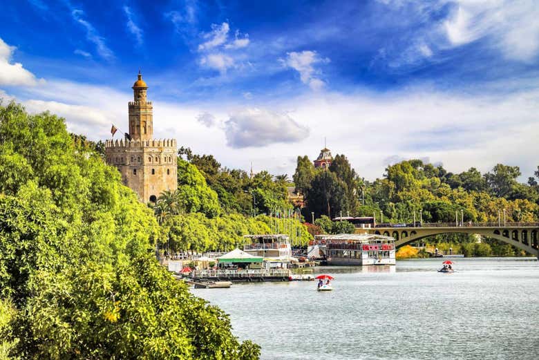 La Torre de Oro e il Guadalquivir