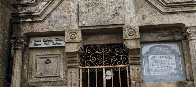 Tour por el Cementerio dos Eidos 
