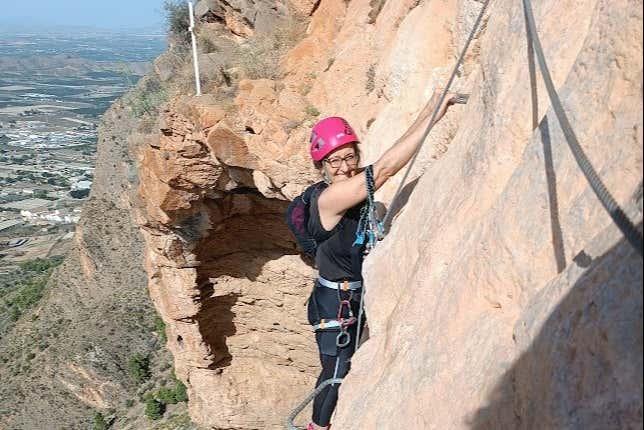 Climbing a vertical wall