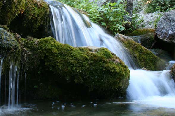 Senderismo por los Chorros del río Mundo