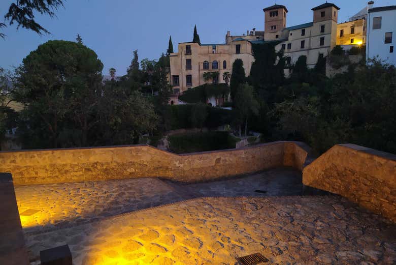 Ronda ao cair da noite