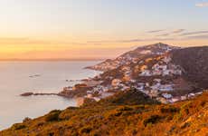 Paseo en catamarán al atardecer por la bahía de Rosas