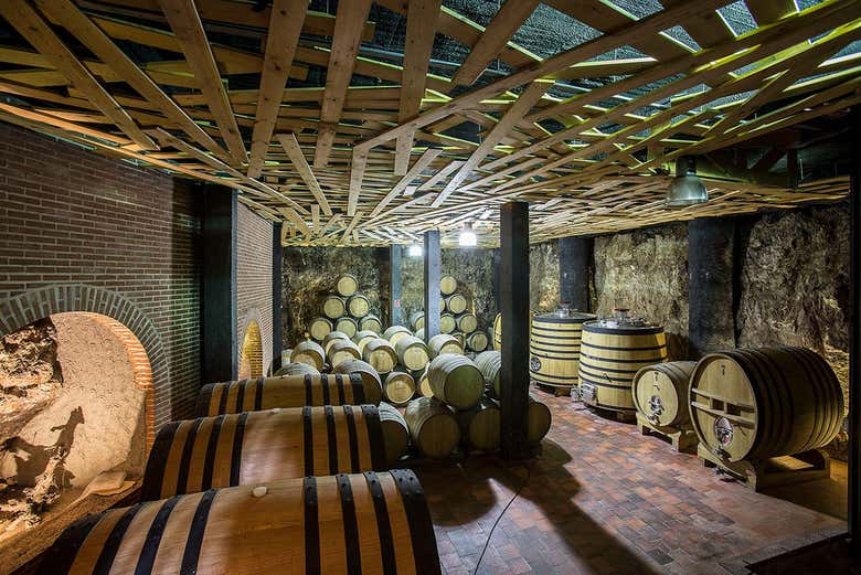 Interior de una de las salas de la bodega
