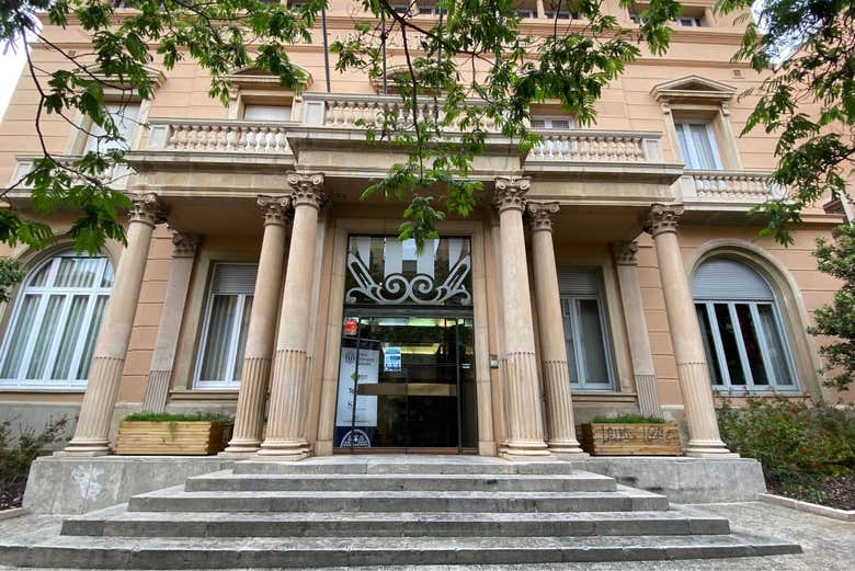 Fachada del Gremio de Fabricantes de Sabadell