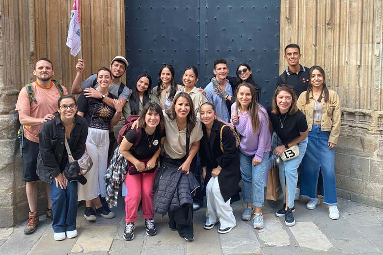 Un grupo de turistas disfrutando del tour