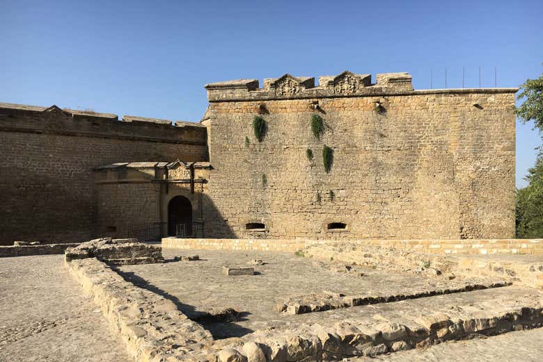 A muralha do Castelo de Sabiote