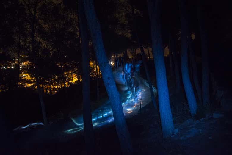 Foto nocturna durante el tour por el barrio judío
