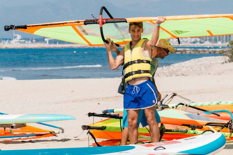 Learning to windsurf in Salou