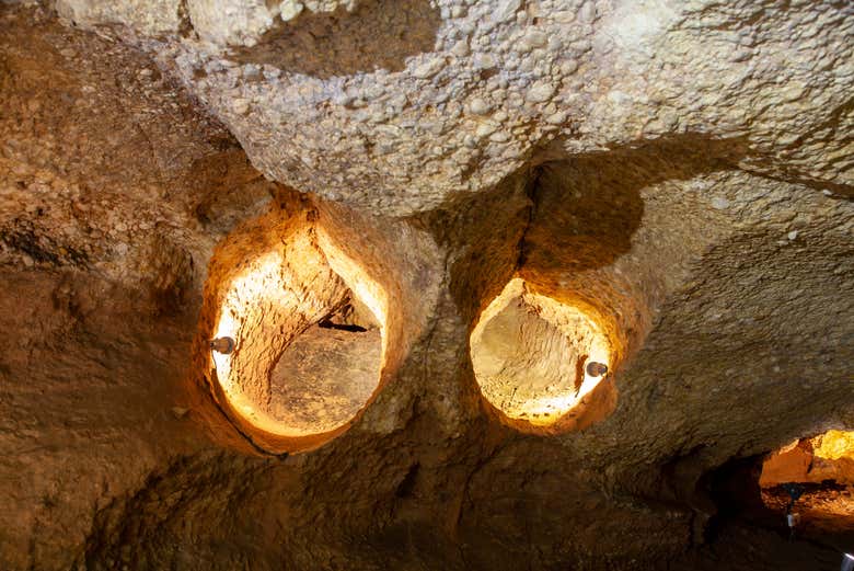 Detalles de las grutas