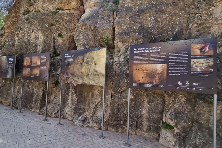 Entrada a las cuevas de Espluga de Francolí