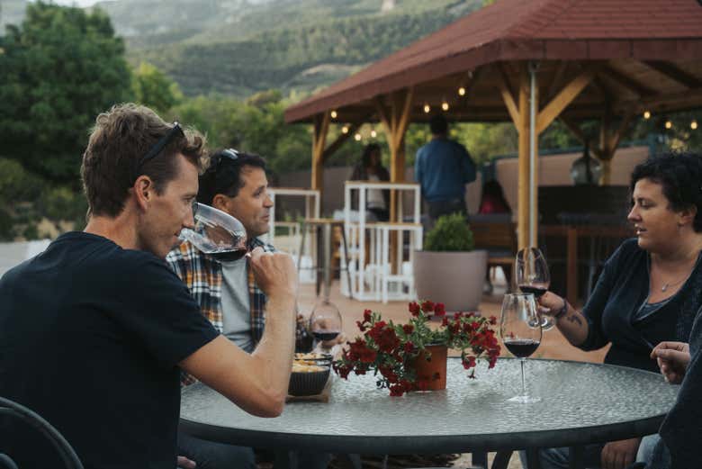 Disfrutaremos de una exquisita cata de vino