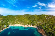 Barco a Cala Salada y Cala Saladeta