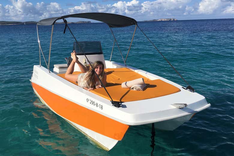 Prenez le soleil sur le bateau