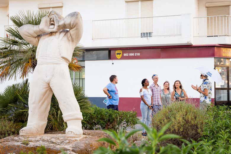 Um dos monumentos de San Antonio Abad