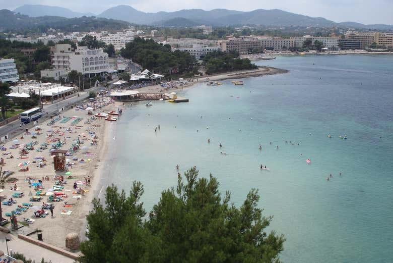 Explorando la localidad ibicenca