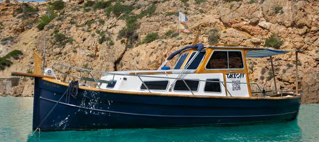 Paseo en barco privado por Cala Bassa e isla Conejera