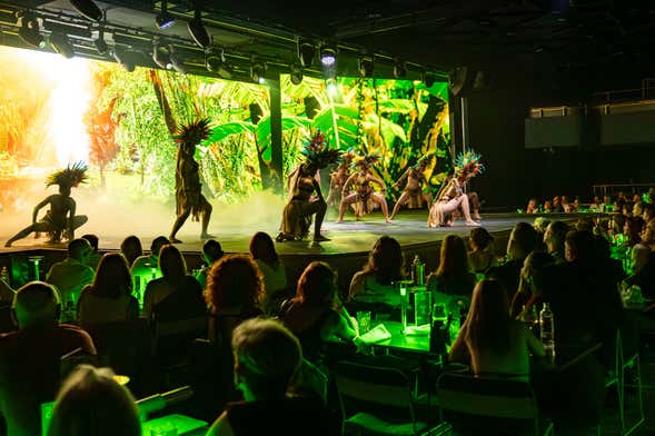 Entrada para el espectáculo NOMAD en la Sala Scala