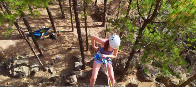 Escalada pelos arredores do Roque Nublo ao entardecer