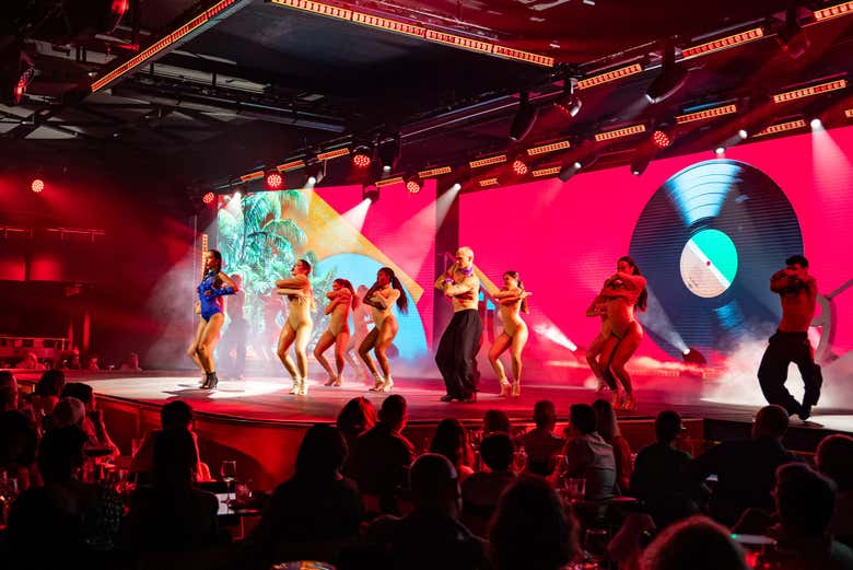 Des danseurs au NOMAD