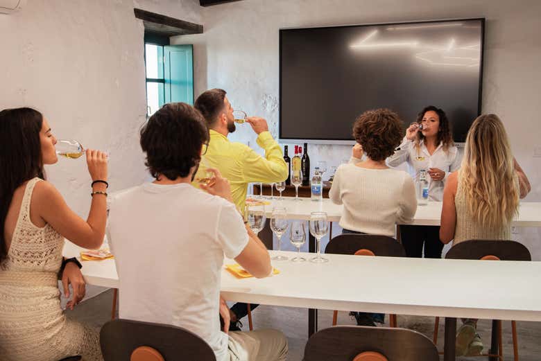 Realizando una cata de vino