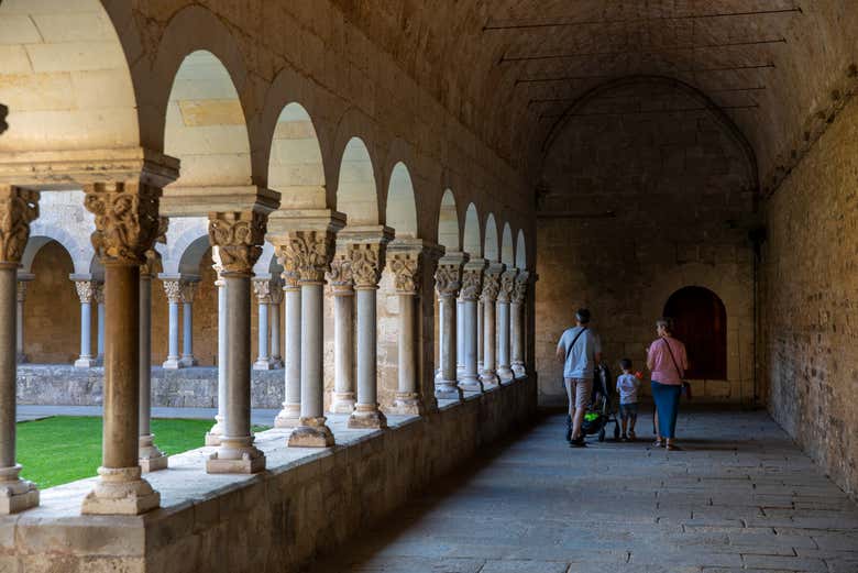 Cloître du monastère de Saint-Cucufa