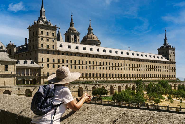 Contemplando el monasterio de El Escorial
