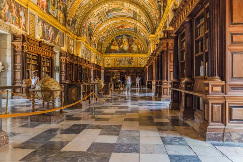 Visitez la bibliothèque