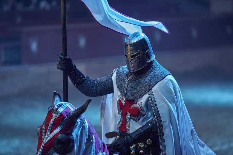 L'un des chevaliers médiévaux du spectacle