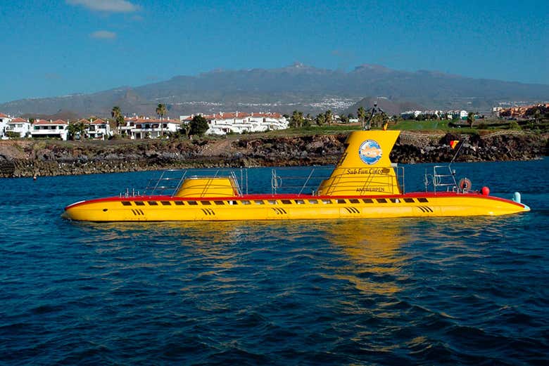 Cruzando o Atlântico a bordo de um submarino