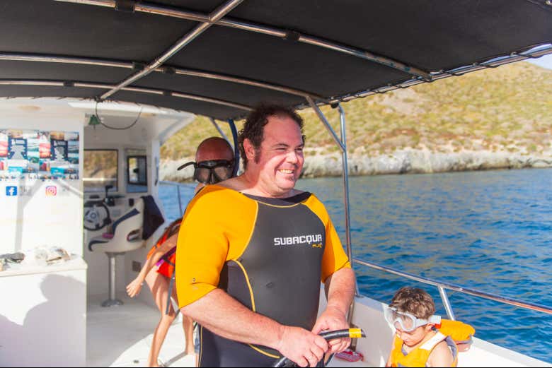 Equipándose para el snorkel