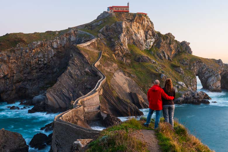 Contemplando San Juan de Gaztelugatxe 