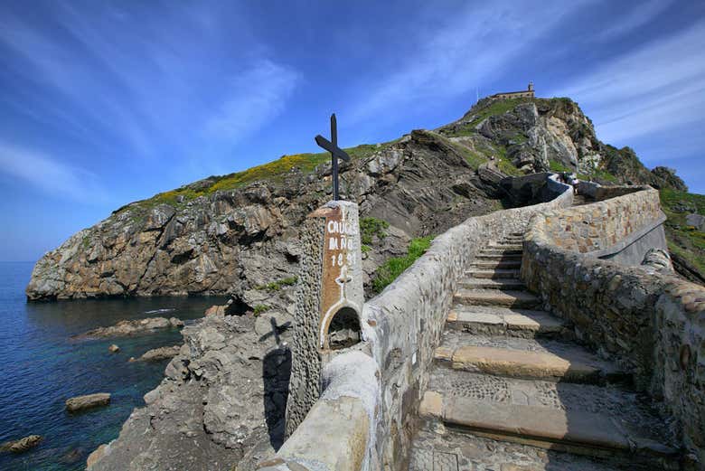Escalera que conduce a Gaztelugatxe 