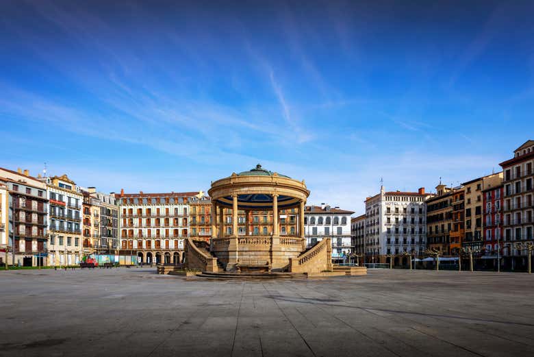 El quiosco central de la Plaza del Castillo