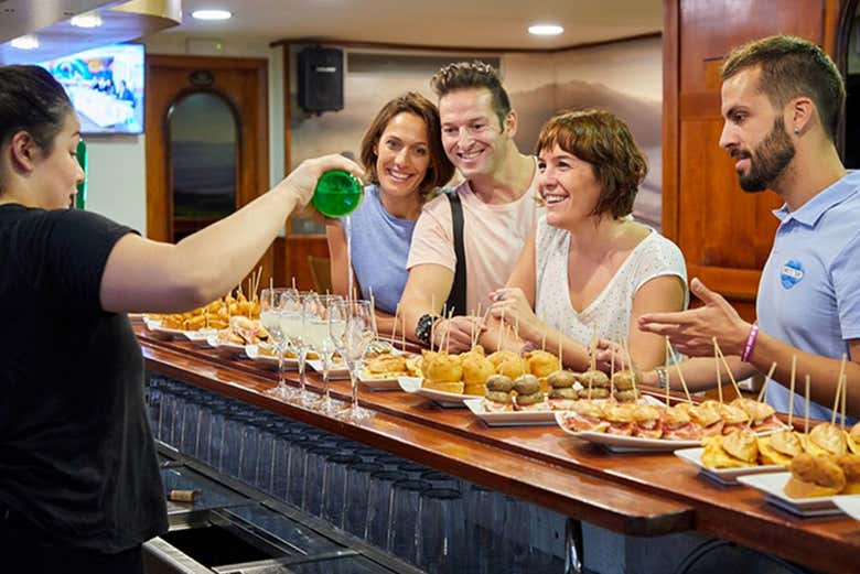 Acompañaremos los pintxos con vino