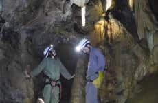 Espeleología en la cueva del Nanzal