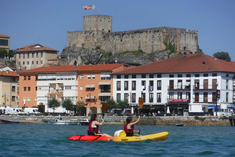Contemplando o castelo de San Vicente de la Barquera