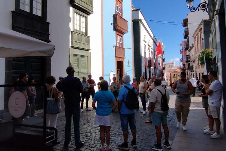 Visiteurs durant la visite de la capitale de La Palma