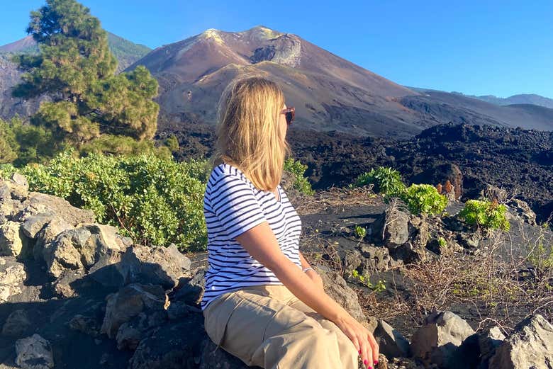 Vue sur le volcan Tajogaite depuis le point de vue de Tacande
