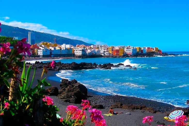 Panoramic view of Puerto de la Cruz