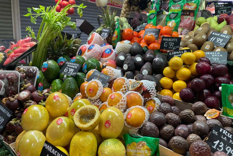 Veremos as diferentes barracas do mercado