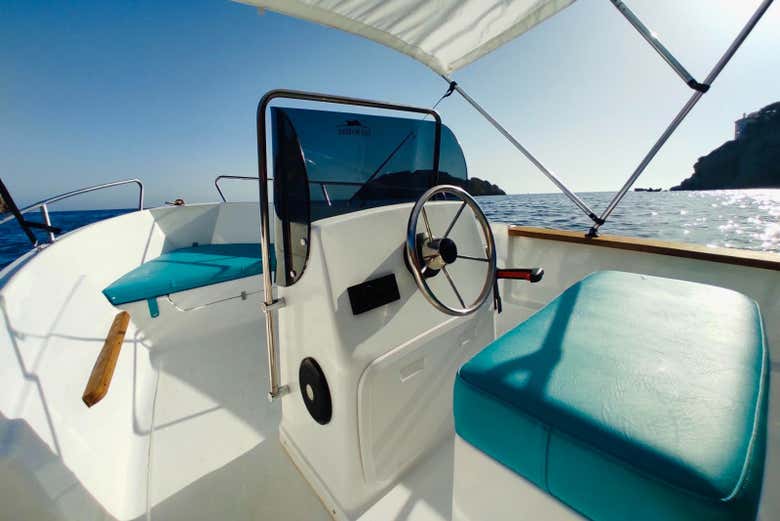 Il timone dell'imbarcazione