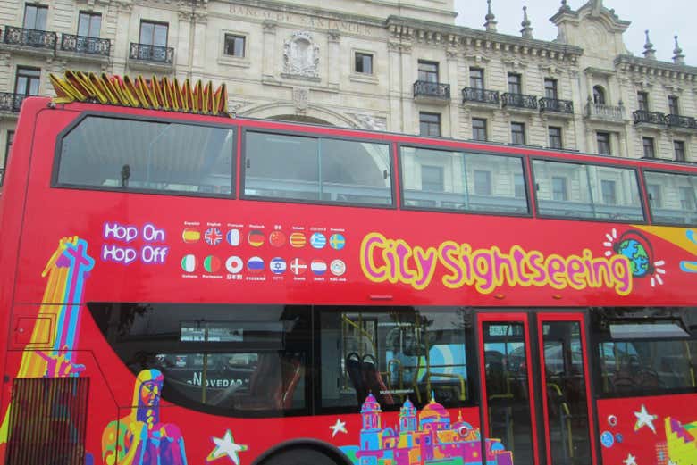 Profitez du voyage dans le bus touristique de Santander