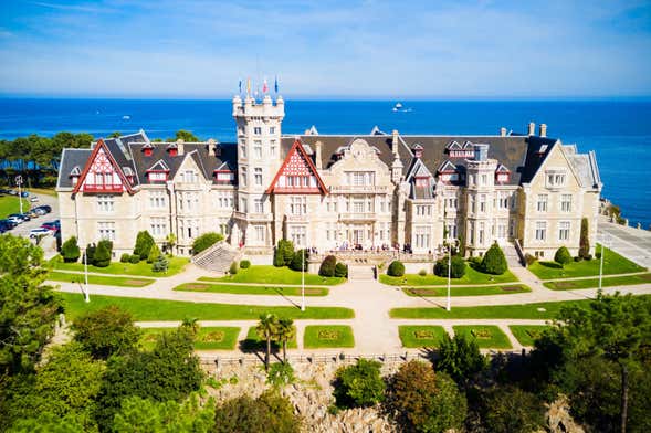 Tour privado por el Palacio y la Península de la Magdalena