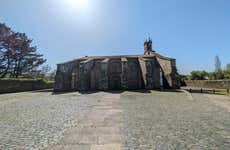 Tour por la Ciudad de la Cultura, Pazo de Rivadulla y Colegiata del Sar