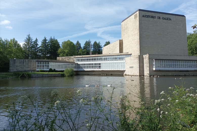 Auditorio de Galicia y su estanque