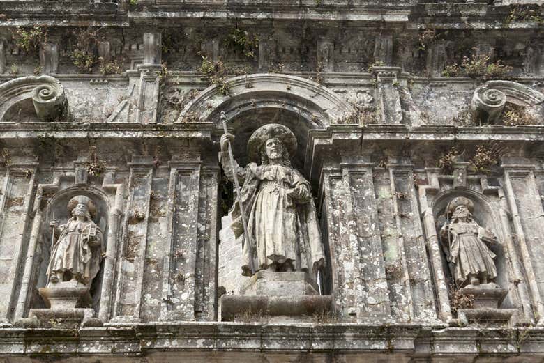 Escultura del apóstol Santiago en la Catedral