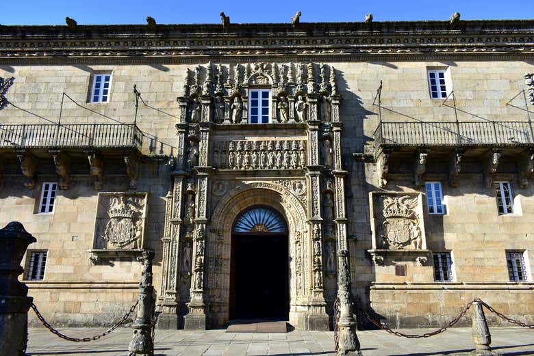 Marvel at the Hostal de Los Reyes Católicos
