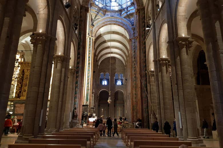 Découvrez l'intérieur de l'édifice religieux