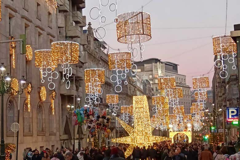 Calle Príncipe durante las luces de Navidad